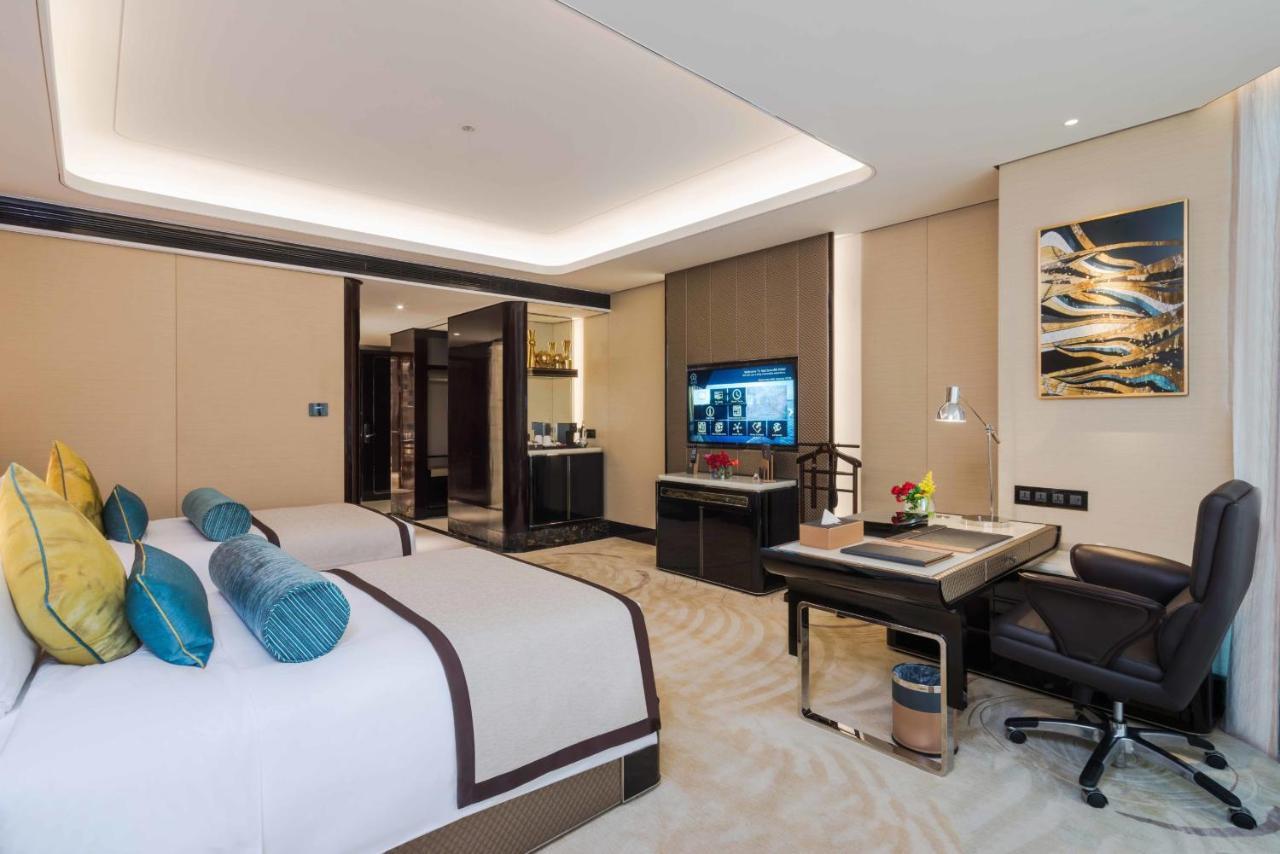 Narcissus Al Hamra Hotel Jeddah Exterior photo Deluxe Room