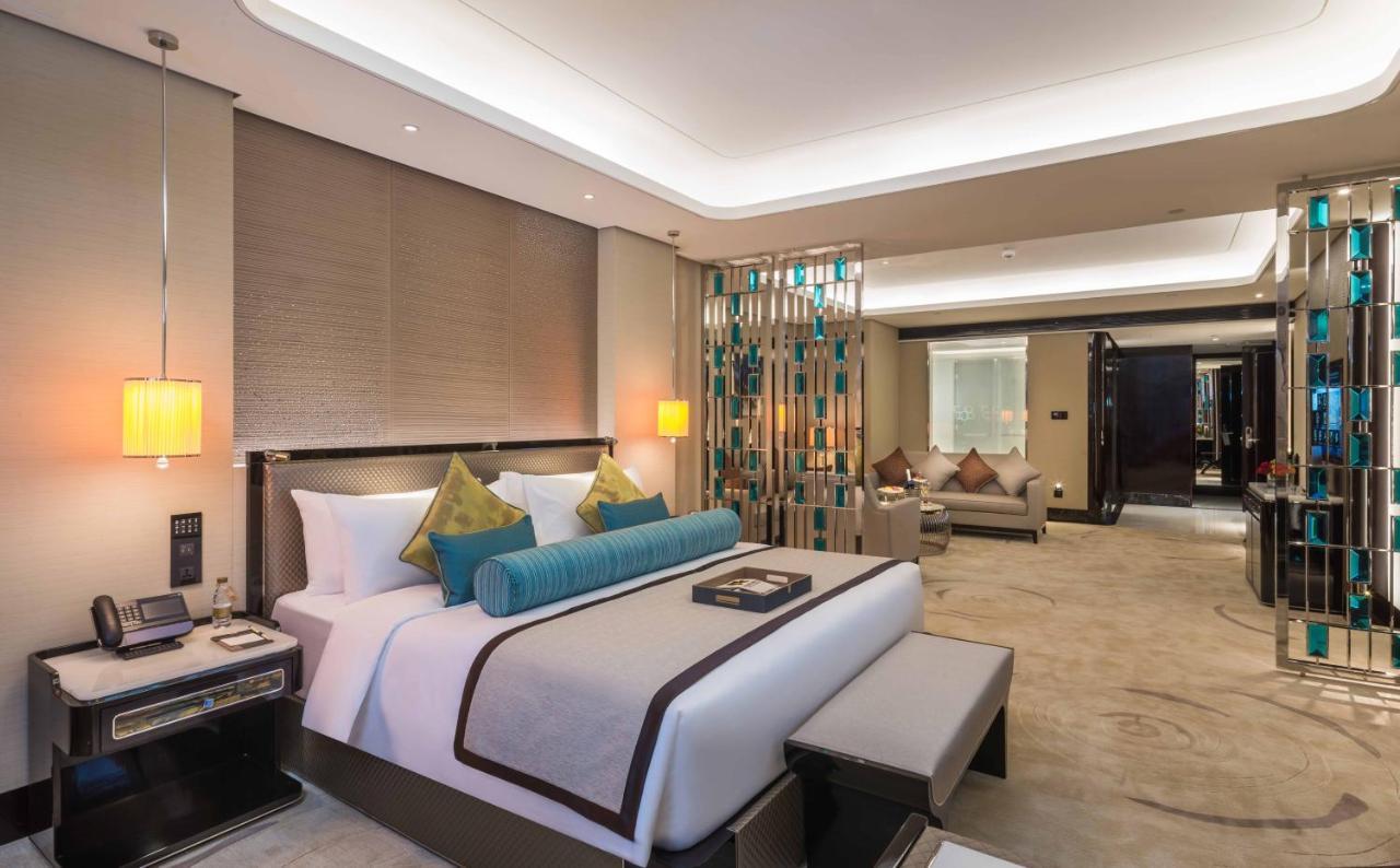 Narcissus Al Hamra Hotel Jeddah Exterior photo Suite